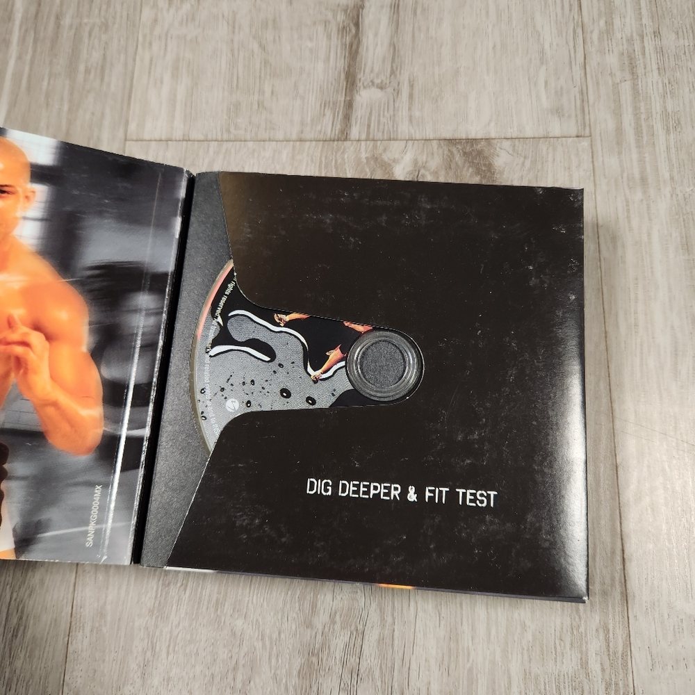 Beachbody Insanity Workout DVD Set - Picture 3 of 12